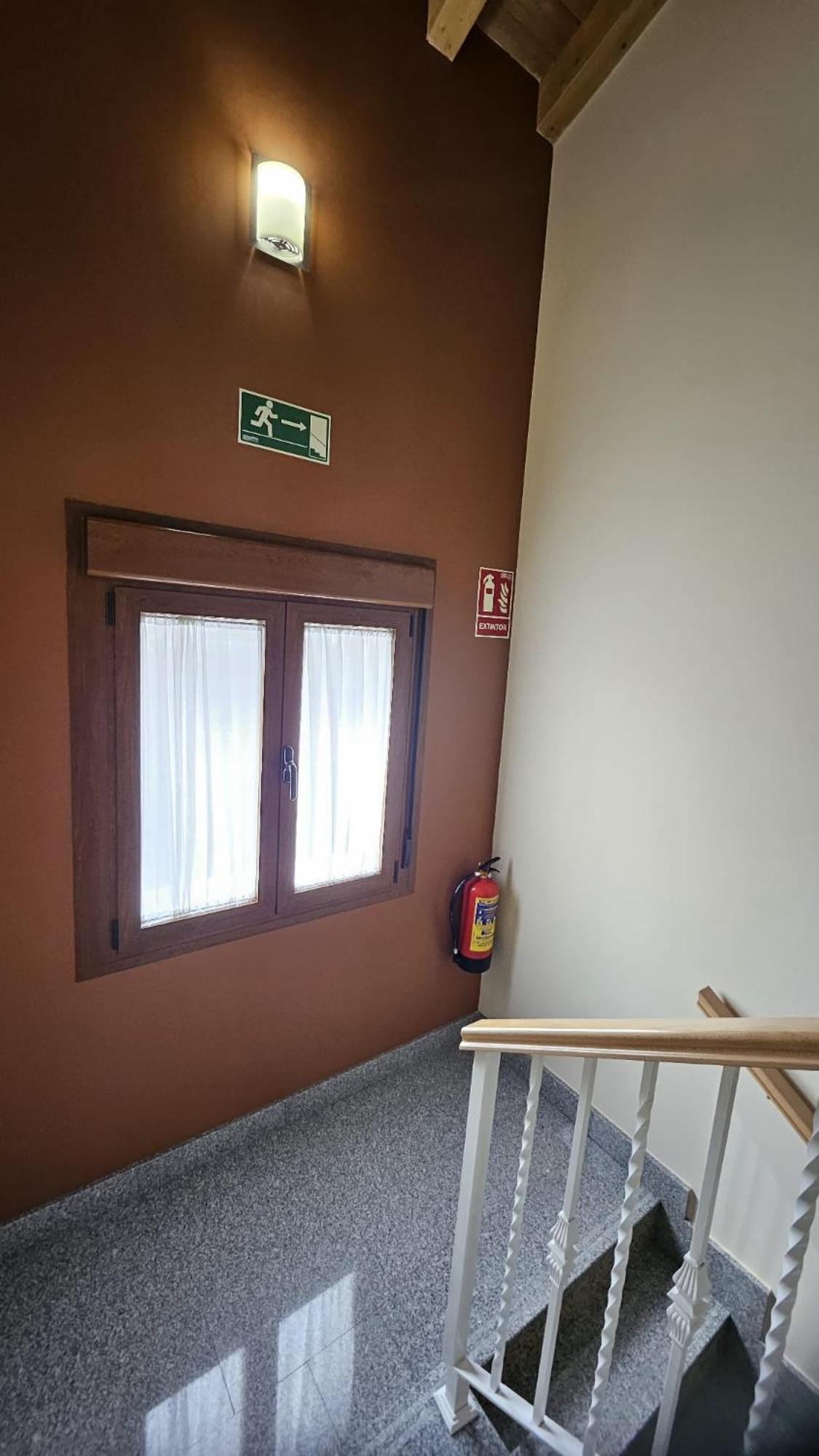 Casa Rural La Nava Navaluenga Exteriör bild